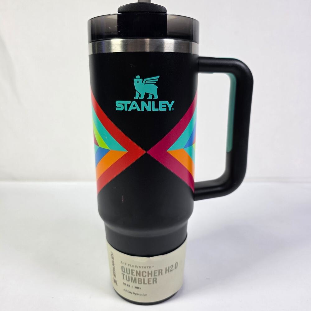 Stanley Quencher H2.0 30 oz Hyper Geo Black Multicolor Tumbler Straw NWT Flaws